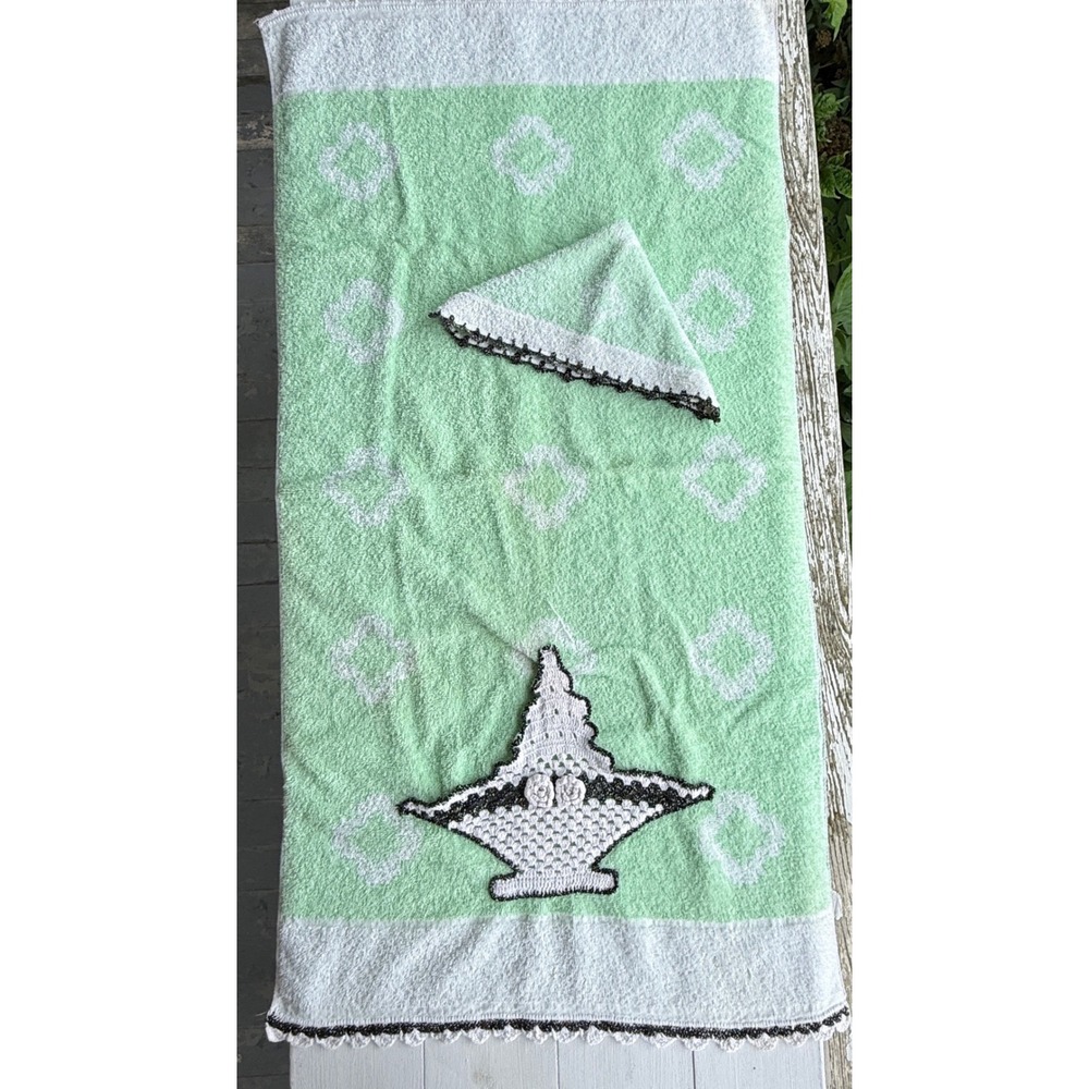 Vintage Cone Mint Green White Bath Towel Hand Towel Set Crochet Applique Basket